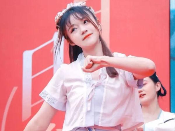 宋美羲,本科生直博清华!学习方法公开后,网友:后悔毕业得早 宋美羲,本科生直博清华!学习方法公开后,网友:后悔毕业得早