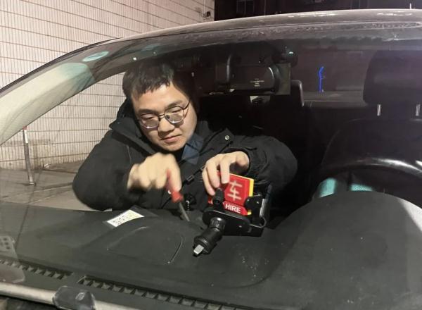 出租车随意外租成“套路购”工具  西安两辆出租车被收回经营权