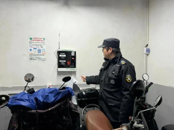 上海一小区电动自行车起火！已有74个小区被开整改单，发现隐患1200余处