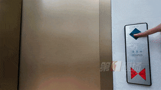 男女厕“秒切换”?深圳又开始“卷”公厕了… 男女厕“秒切换”?深圳又开始“卷”公厕了…