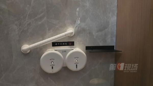 男女厕“秒切换”?深圳又开始“卷”公厕了… 男女厕“秒切换”?深圳又开始“卷”公厕了…