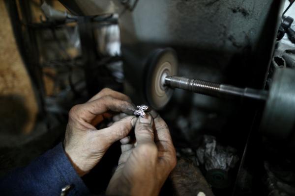 耶路撒冷老城的银器店