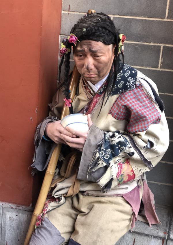 清明上河园的“小乞丐”因长胖走红:投喂的人太多,其实没长胖 清明上河园的“小乞丐”因长胖走红:投喂的人太多,其实没长胖