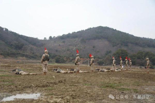 1秒精准射击500米外靶标！看狙击手是怎样练成的→