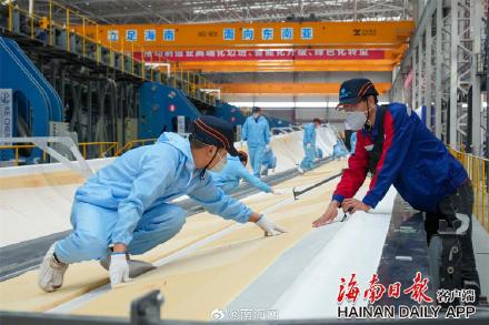 新能源高端装备在东方成功下线