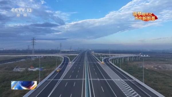 智慧高速通车、无人小巴上线……我国新型基础设施建设呈现良好发展势头 智慧高速通车、无人小巴上线……我国新型基础设施建设呈现良好发展势头