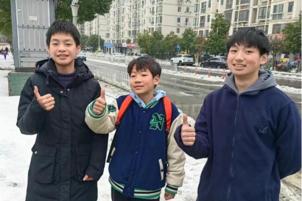 恭喜三位“少侠”，他们有了新身份！