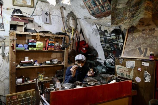 耶路撒冷老城的银器店