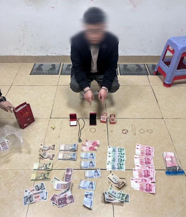 厦门：一对情侣，双双被抓！更离奇的是……