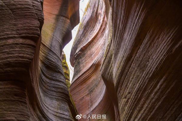 大自然的梦幻！甘泉大峡谷光影变幻质感拉满