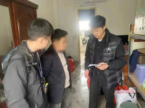厦门：一对情侣，双双被抓！更离奇的是……
