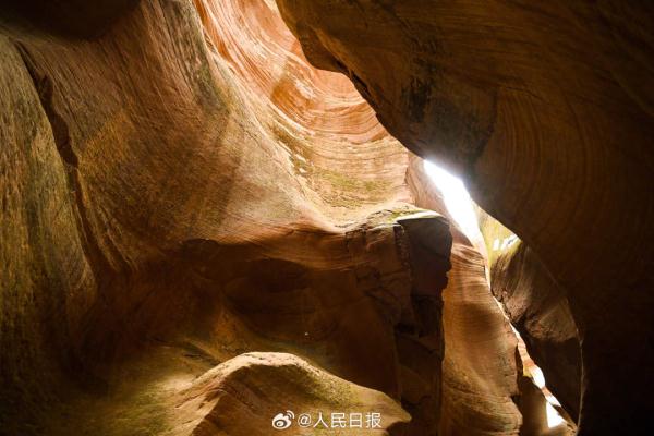 大自然的梦幻！甘泉大峡谷光影变幻质感拉满