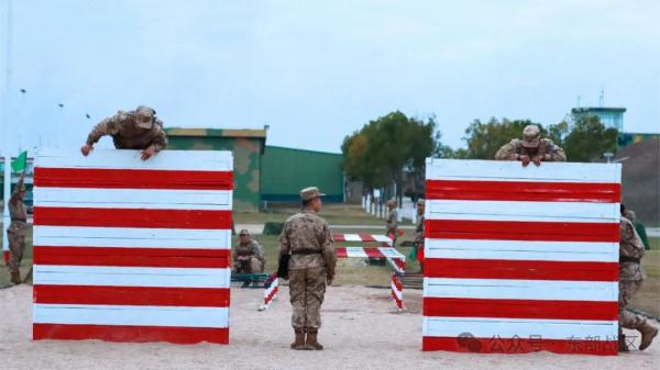 燃!警卫尖兵比武火热来袭 燃!警卫尖兵比武火热来袭