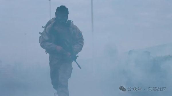 燃!警卫尖兵比武火热来袭 燃!警卫尖兵比武火热来袭