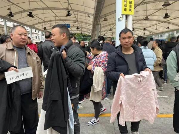直击广州“制衣村”招工潮：老板列队招工，开出700元日薪