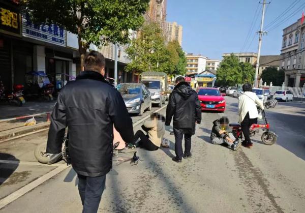 关键时刻，他们在！