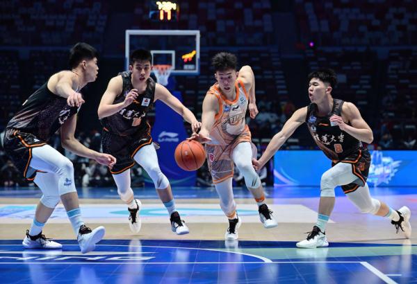 CBA全明星赛星锐赛 | 清华大学队胜星锐一年级队