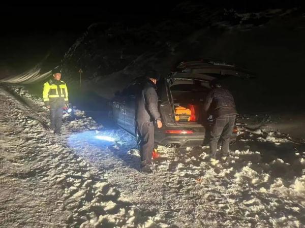 这满屏的锦旗，绝了！