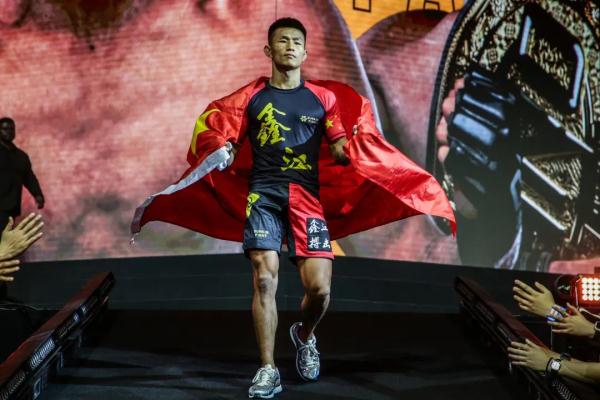 唐凯成功卫冕！“我要把金腰带长长久久留在中国”