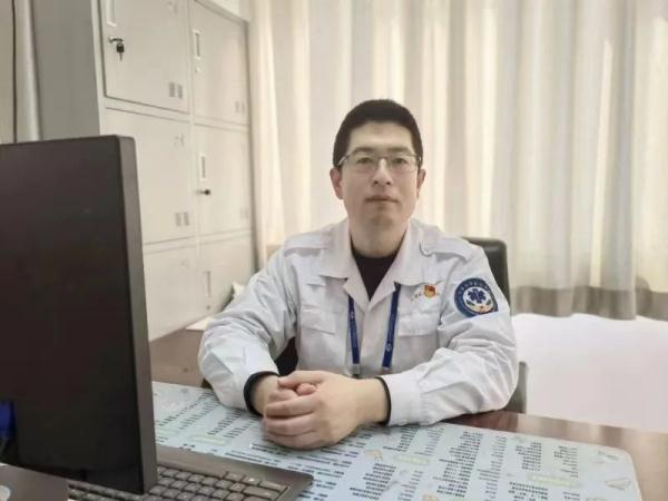 长途旅行需警惕“经济舱综合征” 长途旅行需警惕“经济舱综合征”