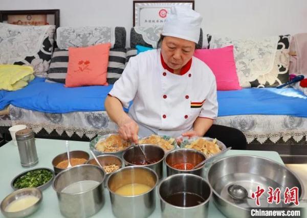 石河子凉皮，凭什么脱颖而出？