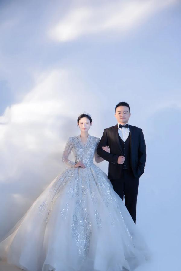 恭喜!他们结婚了 恭喜!他们结婚了