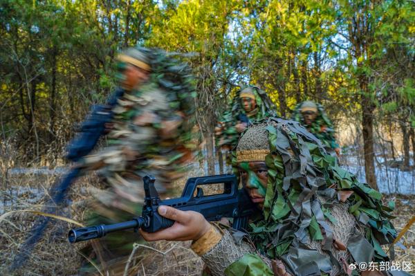 侦察分队强化训练 淬炼胜战刀锋