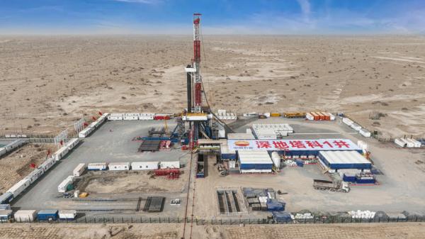 刷新亚洲最深直井纪录 深地塔科1井钻探深度突破1万米大关