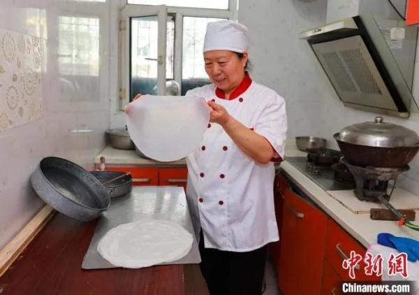 石河子凉皮，凭什么脱颖而出？