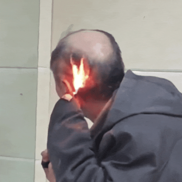 火球扑面!小心打火机的“爆脾气” 火球扑面!小心打火机的“爆脾气”