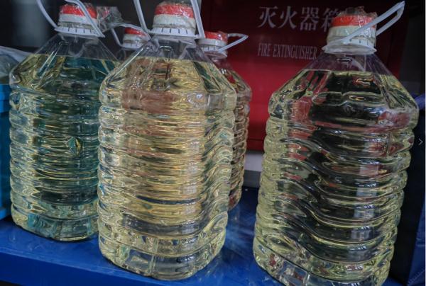 真瓶装“假”酒，摇身一变竟身价倍增？！