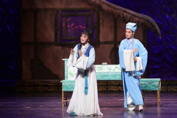 “君霄”合体！亮相合肥