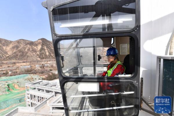 塔吊女班长的“云端”人生