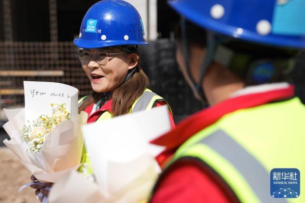 塔吊女班长的“云端”人生