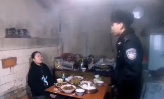 女孩在东北“失联”,民警找了一宿!被评论区网友笑不活了 女孩在东北“失联”,民警找了一宿!被评论区网友笑不活了