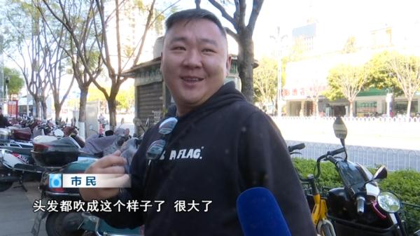 后怕!高速上,风筝线切开小货车后视镜,驾驶室里的他…… 后怕!高速上,风筝线切开小货车后视镜,驾驶室里的他……