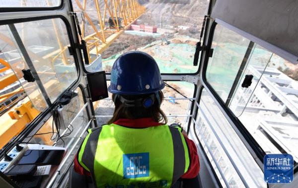 塔吊女班长的“云端”人生