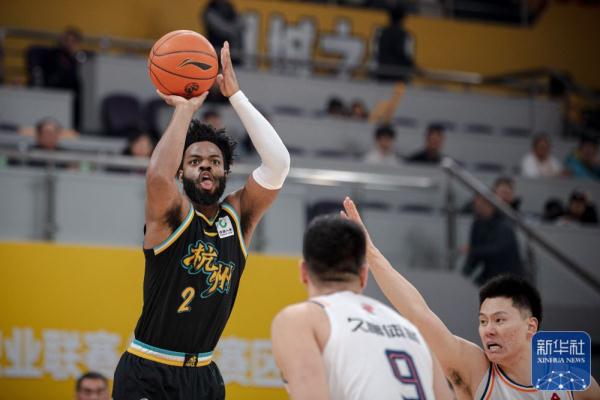 CBA常规赛：浙江东阳光药对阵上海久事