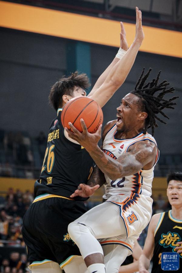 CBA常规赛：浙江东阳光药对阵上海久事