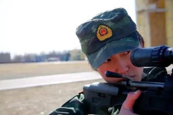曾被三军仪仗队、海军陆战队选中的她，成了神枪手