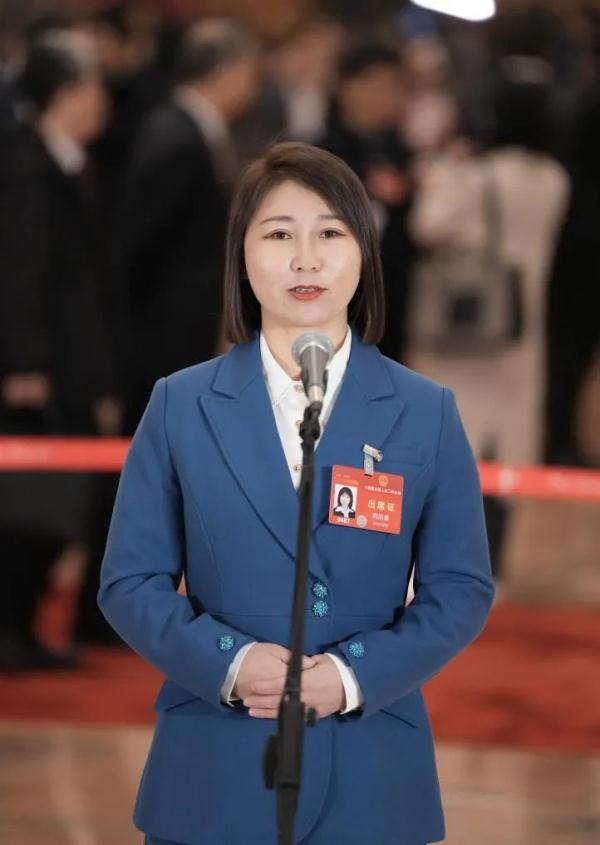 这些代表带来最新消息,振奋人心! 这些代表带来最新消息,振奋人心!