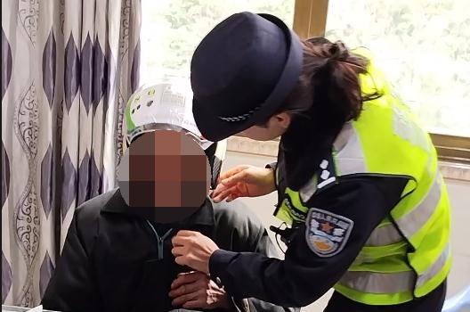 警中“铁娘子” 让“枫”警铿锵绽放