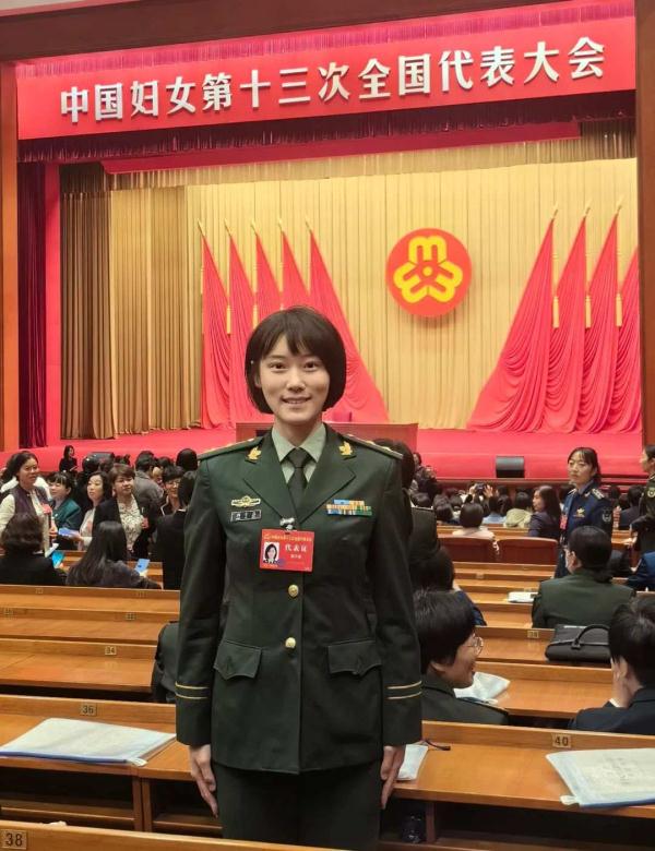 曾被三军仪仗队、海军陆战队选中的她，成了神枪手