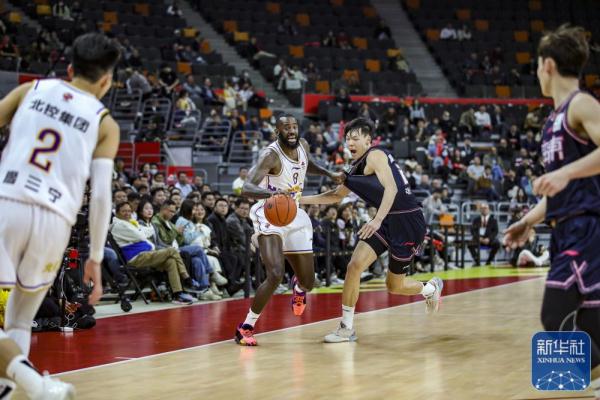 CBA常规赛 | 广东华南虎胜北京控股