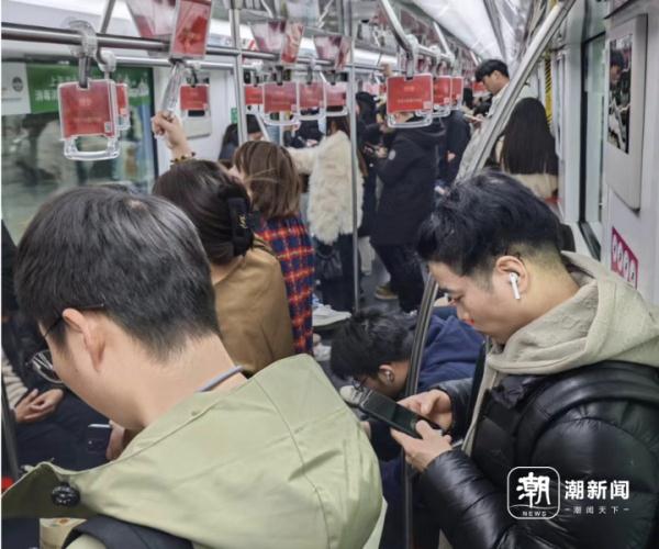 今天，西湖边是这样！已进入旺季，出行记得这件事
