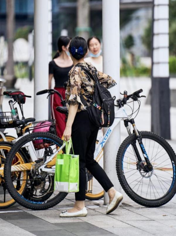 “深圳市包”火后,新玩法又出来了!网友:没有创作瓶颈吗 “深圳市包”火后,新玩法又出来了!网友:没有创作瓶颈吗