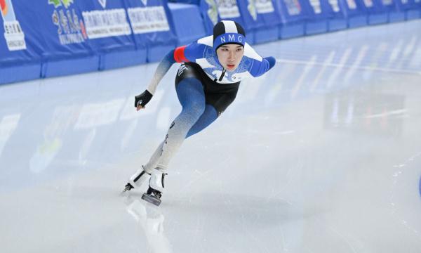速滑全能世锦赛 | 韩梅暂居第五