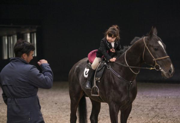 汗血马背上的萌宝骑手 汗血马背上的萌宝骑手