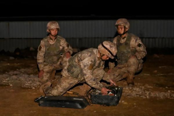 集合,夜战! 集合,夜战!