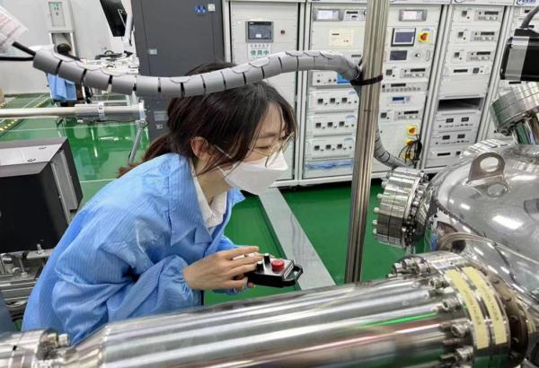 一只鸟有什么好看的？等等，这好像不是鸟！